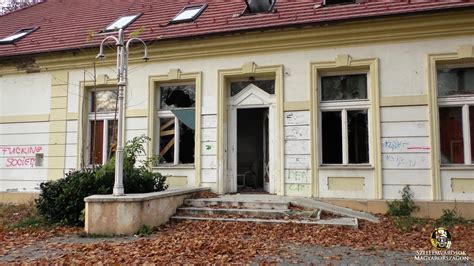 Szombathely Kaszinó romokban .